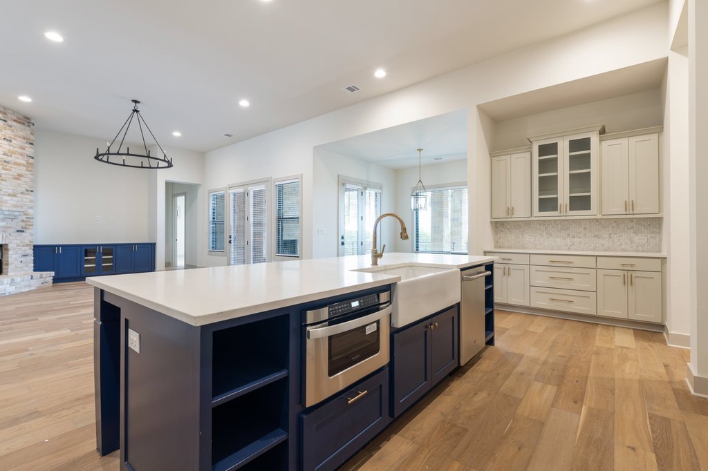 Custom kitchen 1 of 15 — Chance Leigh Custom Homes, Georgetown TX