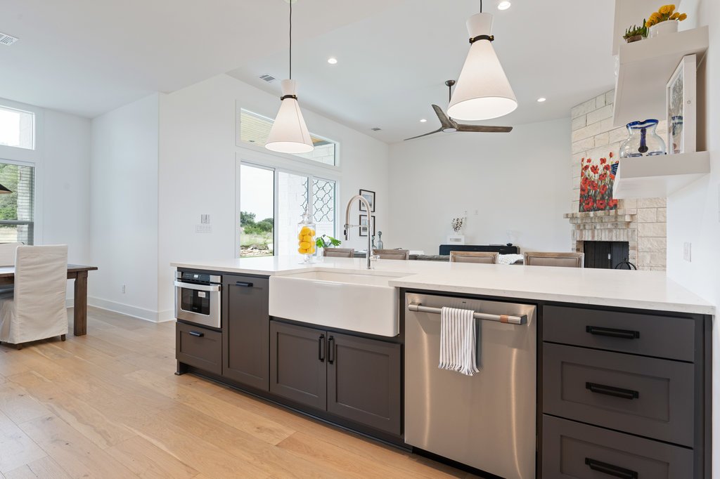 Custom kitchen 5 of 15 — Chance Leigh Custom Homes, Georgetown TX